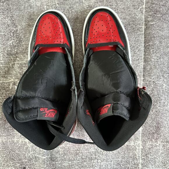 DS 2021 Men\'s Nike Air Jordan 1 Retro High OG Patent Bred Sz 9.5 (555088-063) main image 6